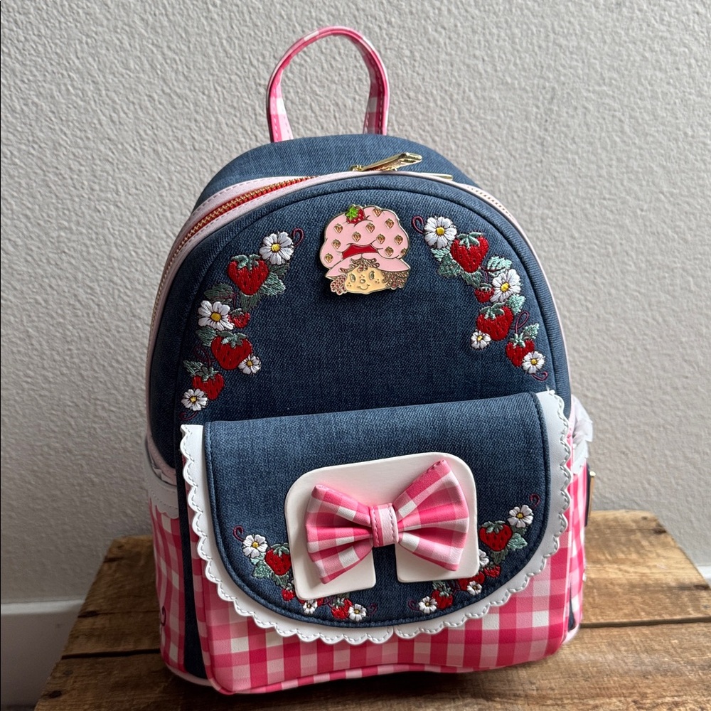 NWT Loungefly Strawberry Shortcake Denim Gingham Mini Backpack Pink Blue - Picture 2 of 6